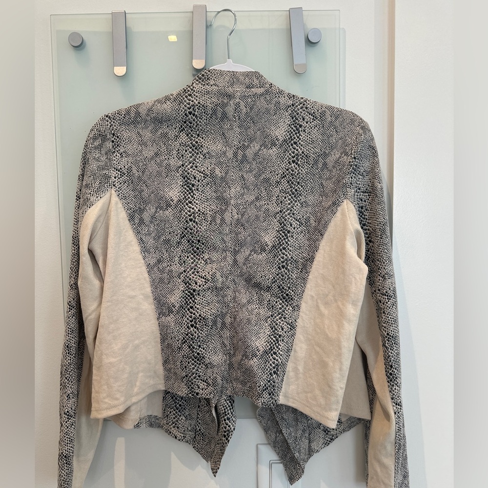 Snake print jacket - Picture 2 of 2